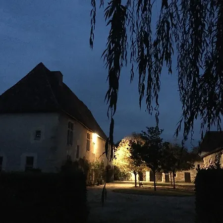 Landhuis Chateau Beausejour Tocane-Saint-Apre